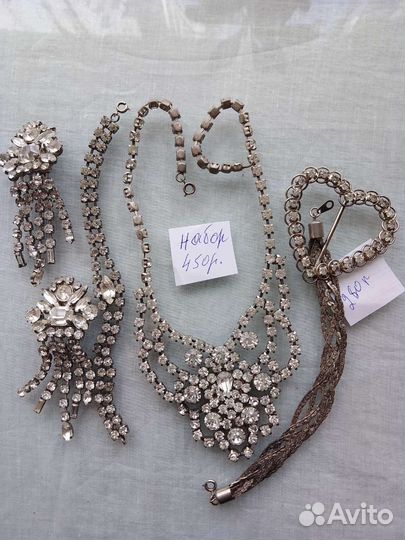 Ожерелье с серьгами