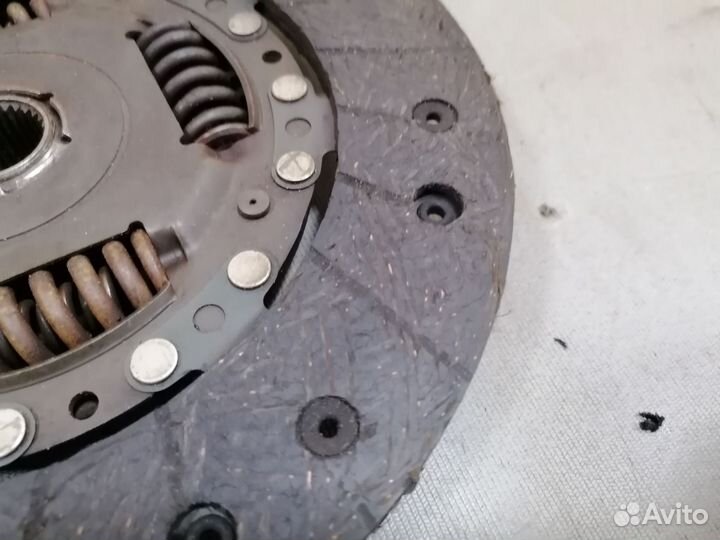 Диск сцепления Volkswagen Passat B3 2,0 9a 1988-93