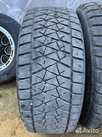 Bridgestone Blizzak DM-V2 285/60 R18