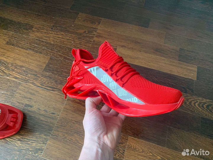 Кроссовки мужские 44,5 размера,новые.Весна-осень