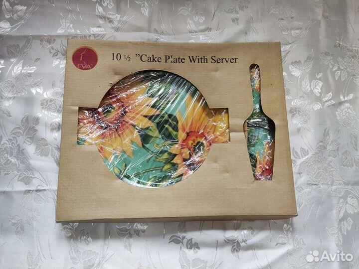 Блюдо для торта с лопаточкой