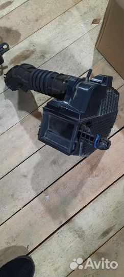 Корпус воздушного фильтра веста vesta 1.8