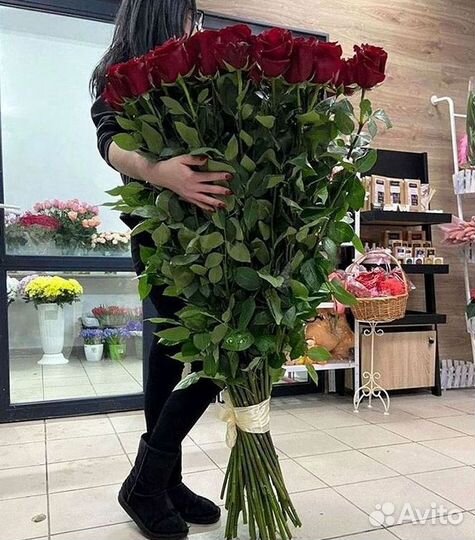 Метровые розы Доставка цветов