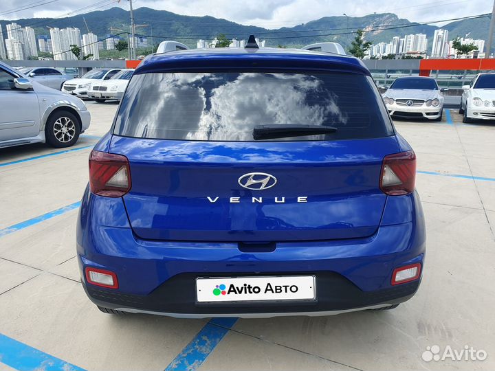 Hyundai Venue 1.6 AT, 2021, 33 600 км