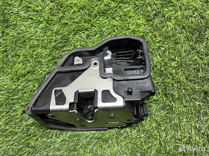 Замок двери задней левой BMW X5 (E70) II