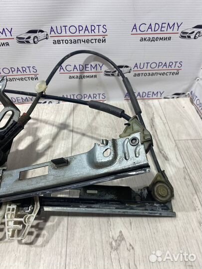 Стеклоподъемник электр. передний левый Peugeot 206