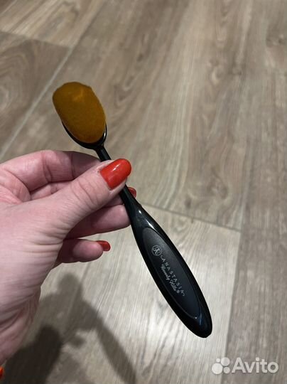 Кисть для макияжа новая