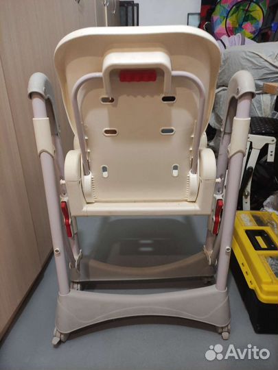 Стул для кормления