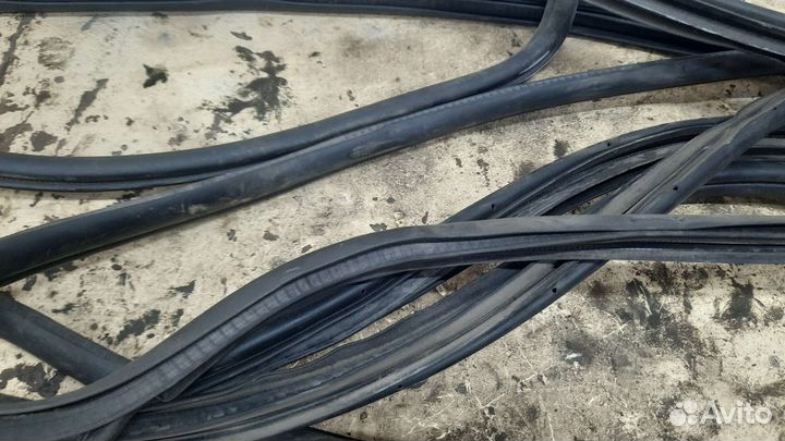 Уплотнители дверей mazda 3 bk