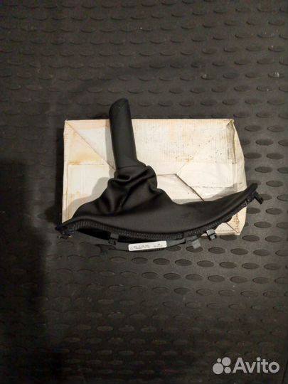 BMW 3 F30/4 F32 Кожух рычага стояночного тормоза