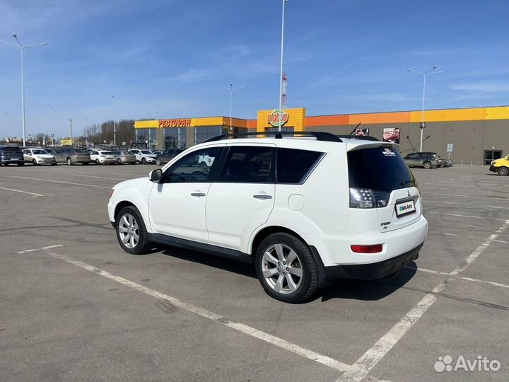 Mitsubishi Outlander 3.0 AT, 2011, 268 000 км