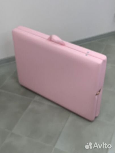 Кушетка, массажный стол