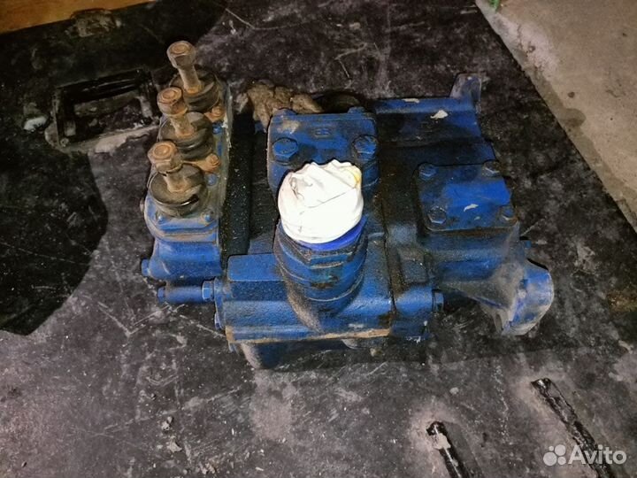 Гидрораспределитель на бульдозер Т-130 Р160-3/1-11