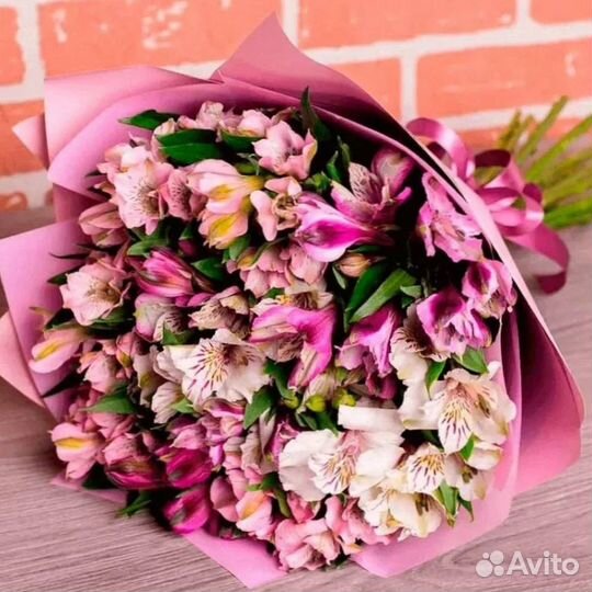 Букет цветов из альстромерий