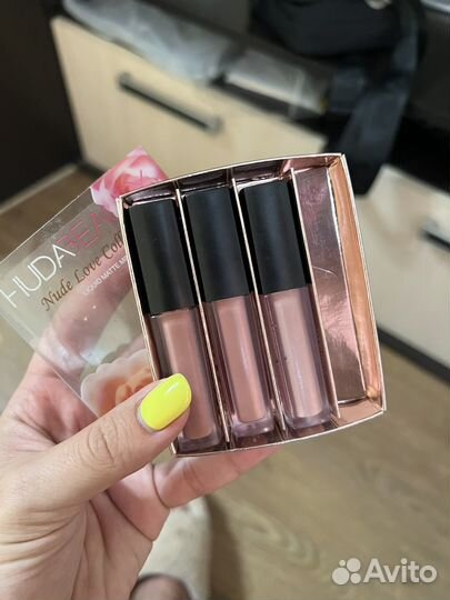 Набор матовых помад huda beauty