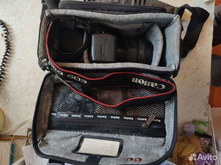 Зеркальная фотокамера Canon EOS 550D