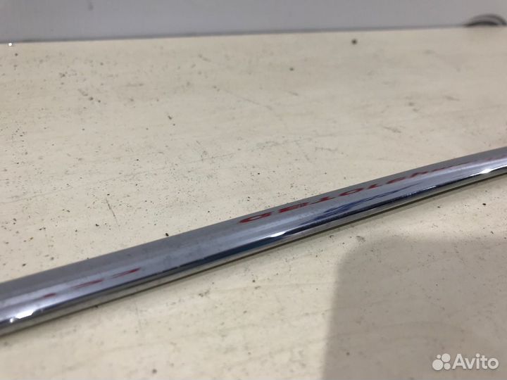 Молдинг двери задний левый Mercedes C200 W204