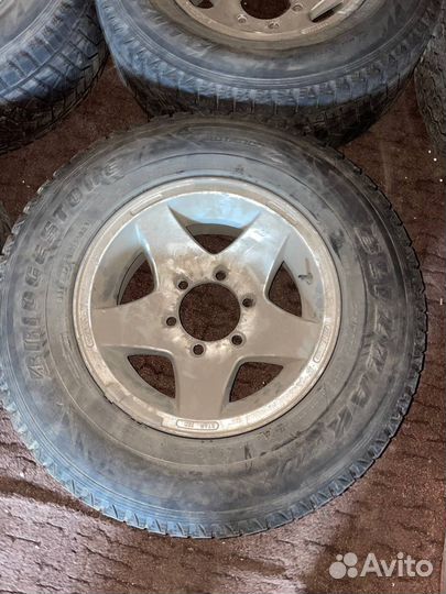Комплект литых дисков с резиной 6*139,7 terrano 2