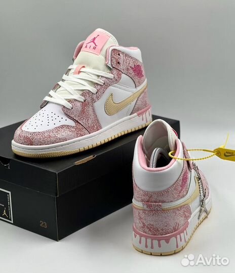 Кроссовки Nike Air Jordan 1 high Pink