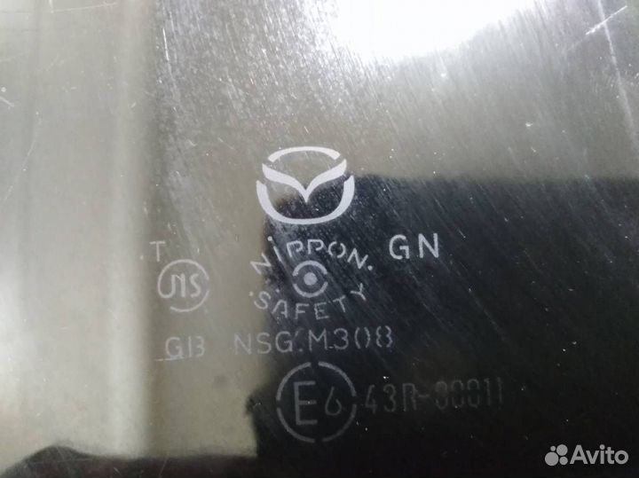 Стекло двери задней правой форточка Mazda Mazda 6