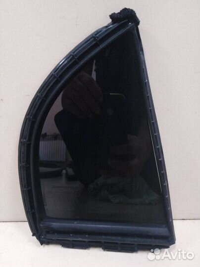 Стекло двери задней левой форточка Honda Civic 4D