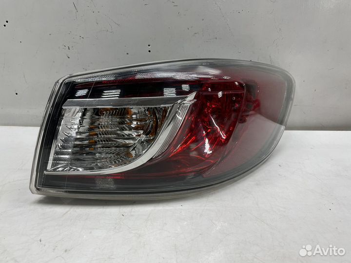 Фонарь задний правый Mazda 3 BL