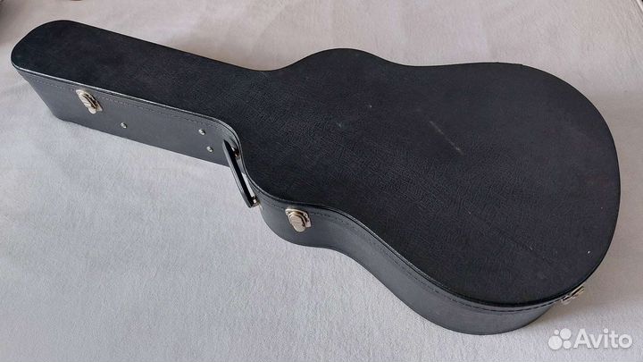 Кейс/кофр для гитары, Япония