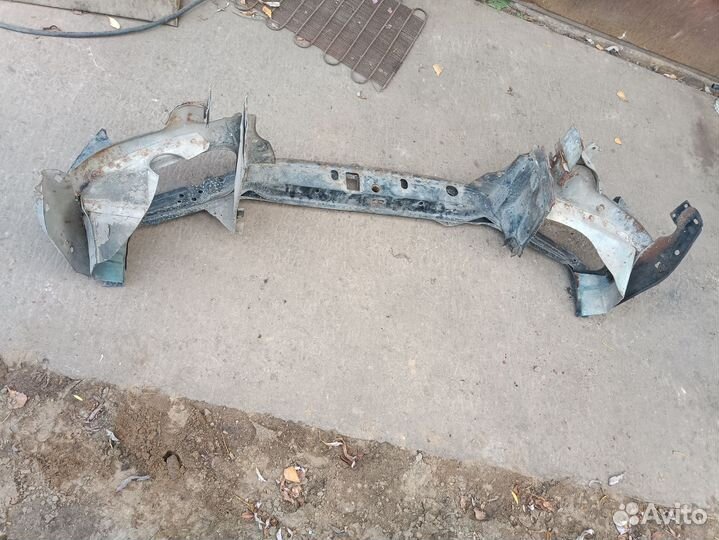 Передняя панель (телевизор) опель омега б