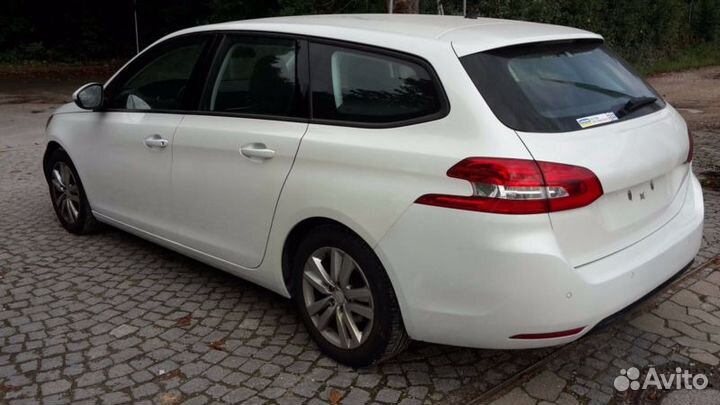 Peugeot 308 II T9 2013-2017г на запчасти