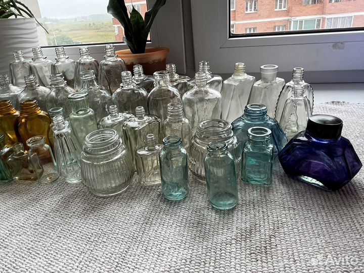 Старинные пузырьки флаконы стеклянные