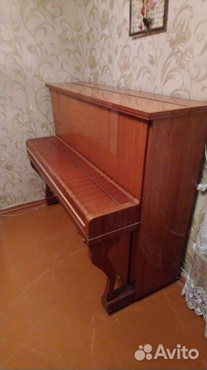 Продам пианино Legnica