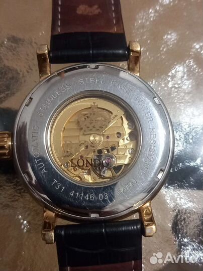 Часы Royal London