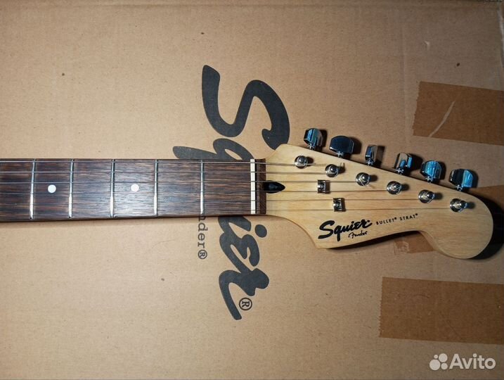 Электрогитара Squier Bullet Stratocaster SSS HT WH