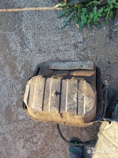 Бак на delica p35w