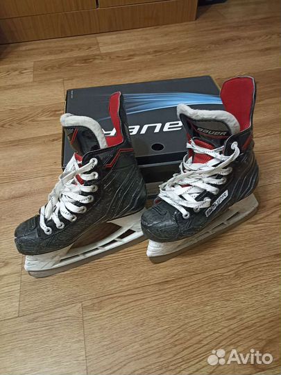 Хоккейные коньки bauer nsx jr