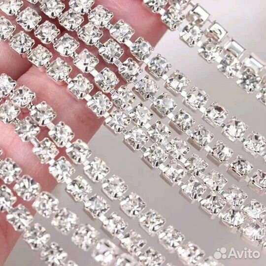 Серебряная цепь стразы