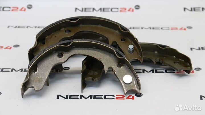 Тормозные колодки барабанные новые с гарантией