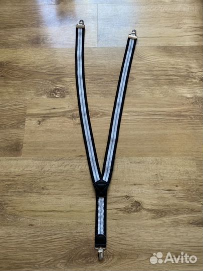 Продам подтяжки на мальчика новые