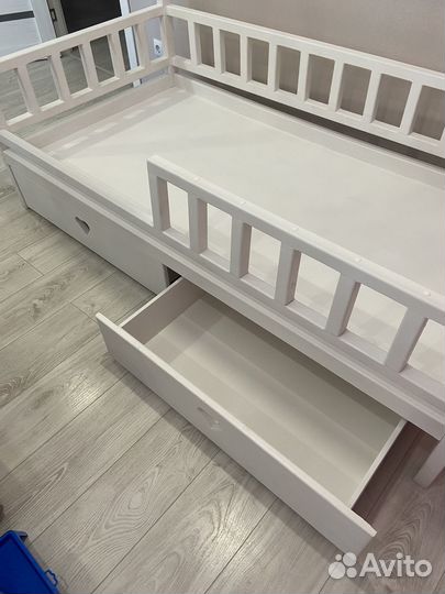 Детская кровать домик