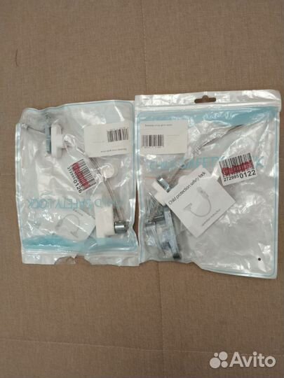 Child safety lock / Замок для защиты от детей