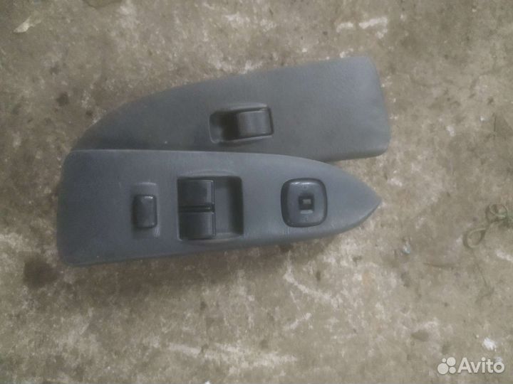 Блок управления зеркалами и стеклами Мазда 626 GF