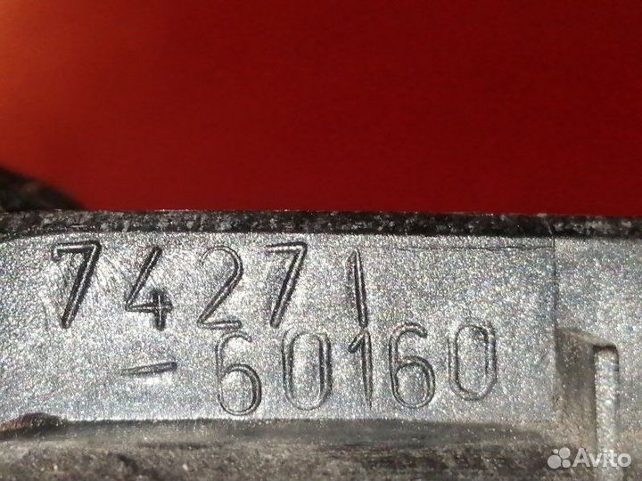 Кнопка стеклоподъемника задняя правая Lexus Gx 460