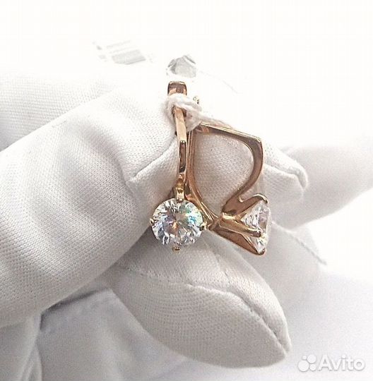 Золотые серьги с фианитом