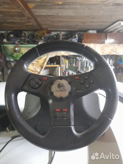 Игровой руль с педалями для пк
