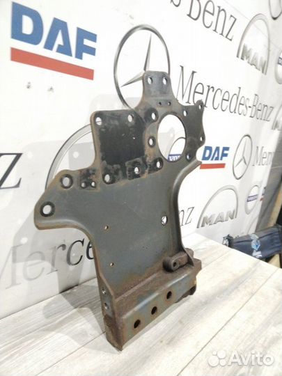 Кронштейн усилителя переднего бампера