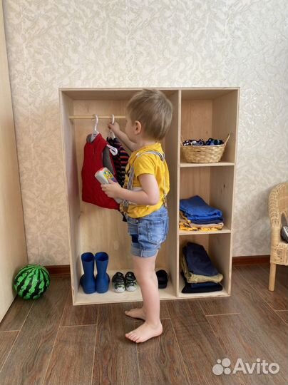 Детский шкаф монтессори