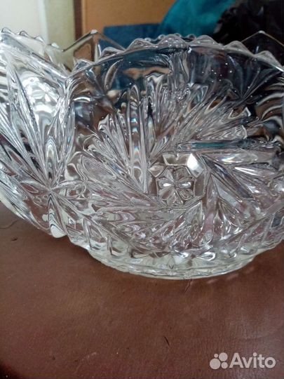 Хрустальная ваза