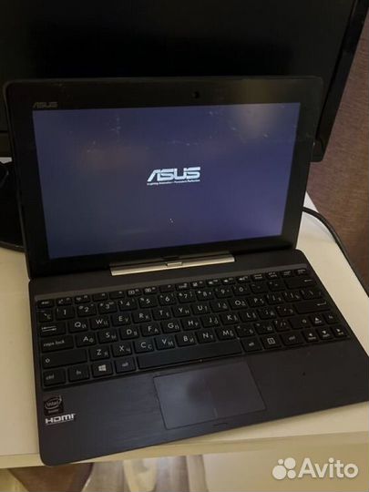 Сенсорный на Вин8 проц4х1.4gHz +озу2гб нэтбук 10”