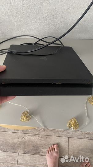 Sony playstation 4 slim