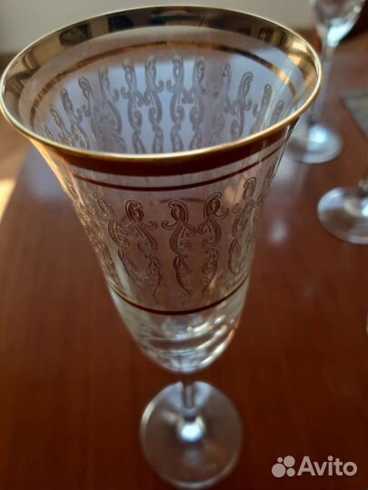 Бокалы для шампанского